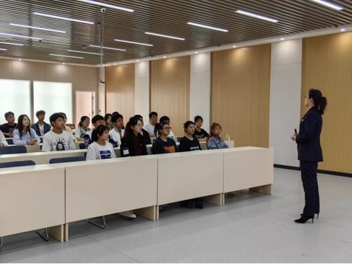 酒店管理与服务 文化与旅游学院举办入职培训专题讲座